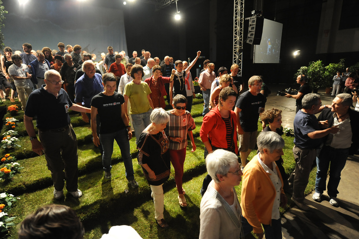 El acto de Biarritz de 2013 que marcó el inicio de la vuelta a casa de exiliados y deportados.